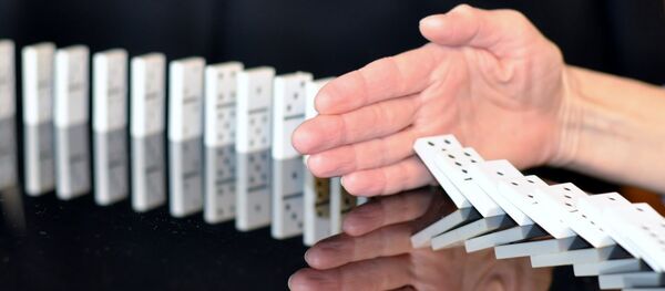 Efecto dominó - Sputnik Mundo