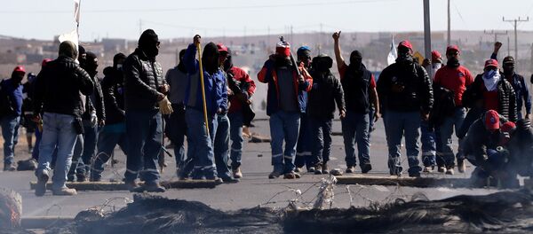 Huelga de trabajadores de BHP Billiton en Chile Huelga de trabajadores de BHP Billiton en Chile - Sputnik Mundo