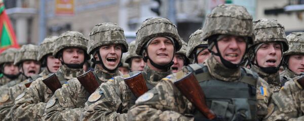 Los soldados de las Fuerzas Armadas de Ucrania (archivo) - Sputnik Mundo