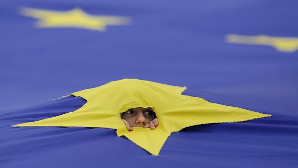 La bandera de la UE - Sputnik Mundo