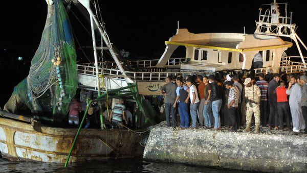 El barco que naufragó - Sputnik Mundo