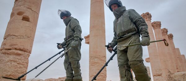 Zapadores rusos desminan la ciudad liberada de Palmira - Sputnik Mundo