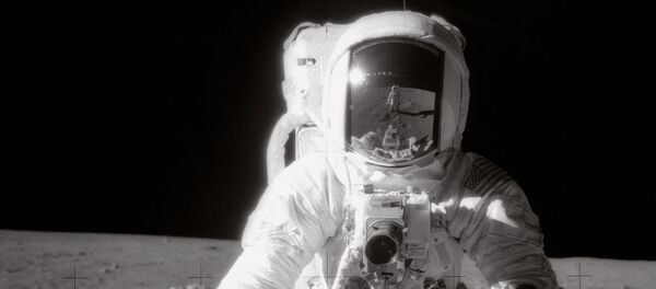 Astronaut Alan L. Bean - Sputnik Mundo