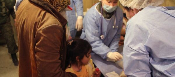 Médicos rusos ayudan a los civiles sirios en Alepo - Sputnik Mundo