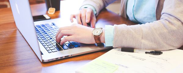 Empleado (imagen referencial) Empleado (imagen referencial) - Sputnik Mundo