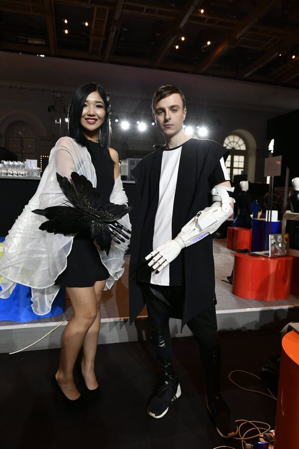 Los poseedores de las manos biónicas de Motorica - Sputnik Mundo