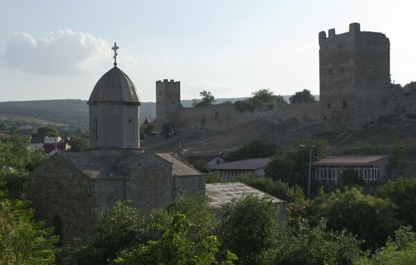 Un paseo por los lugares sagrados de Crimea - Sputnik Mundo