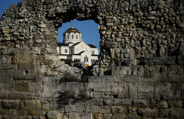 Un paseo por los lugares sagrados de Crimea - Sputnik Mundo