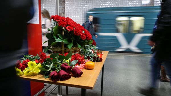Moscú recuerda a las víctimas de los atentados terroristas en el metro en 2010 Moscú recuerda a las víctimas de los atentados terroristas en el metro en 2010 - Sputnik Mundo