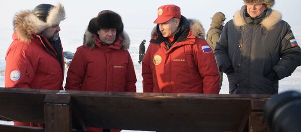 La expedición de Putin y Medvédev al Ártico - Sputnik Mundo