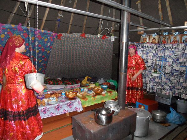 Una visita a los pueblos aborígenes de la península rusa de Yamal Una visita a los pueblos aborígenes de la península rusa de Yamal - Sputnik Mundo