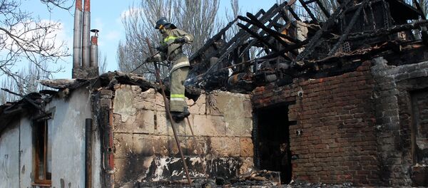Un edificio destruido en Donetsk - Sputnik Mundo