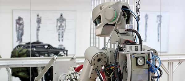 El robot Fedor - Sputnik Mundo