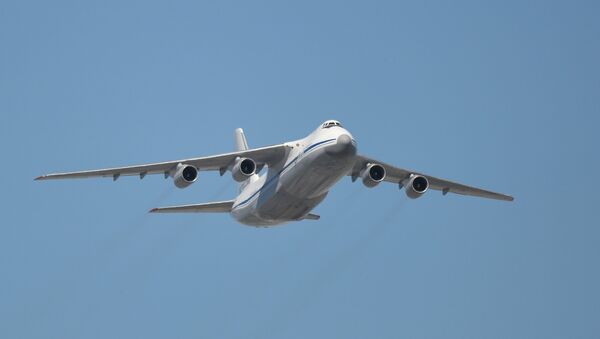 Avión de transporte ruso An-124 - Sputnik Mundo