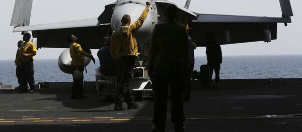 Militares estadounidenses en el golfo Pérsico - Sputnik Mundo