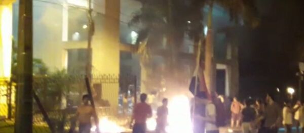 El Congreso de Paraguay, en llamas - Sputnik Mundo