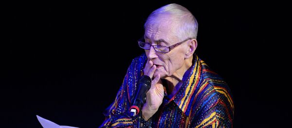 El poeta Evgueni Yevtushenko - Sputnik Mundo
