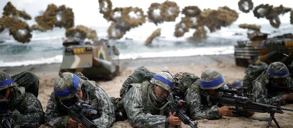 Maniobras conjuntas de Corea del Norte y EEUU 'Foal Eagle' Maniobras conjuntas de Corea del Norte y EEUU 'Foal Eagle' - Sputnik Mundo