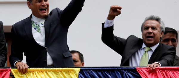 Expresidente de Ecuador, Rafael Correa el actual presidente Lenin Moreno - Sputnik Mundo