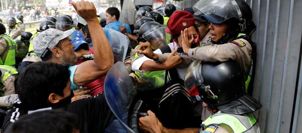 Choques en Caracas - Sputnik Mundo