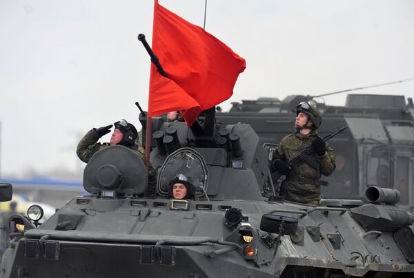 Una mirada furtiva al desfile del Día de la Victoria 2017 - Sputnik Mundo