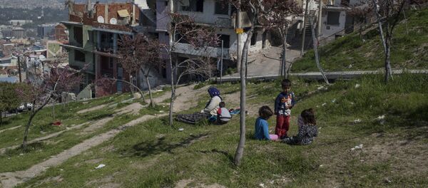 Refugiados sirios en Esmirna - Sputnik Mundo