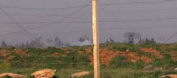 Así quedó la base siria tras el ataque de EEUU (vídeo) - Sputnik Mundo