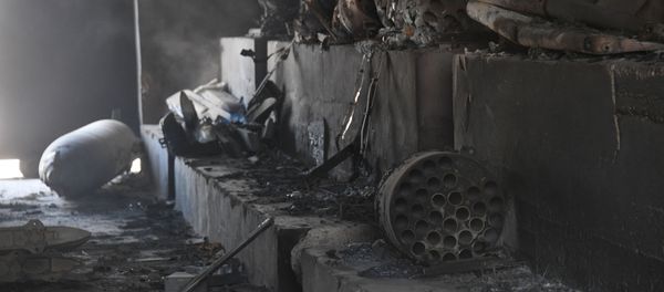 Las consecuencias del bombardeo de EEUU sobre la base aérea de Shairat Las consecuencias del bombardeo de EEUU sobre la base aérea de Shairat - Sputnik Mundo