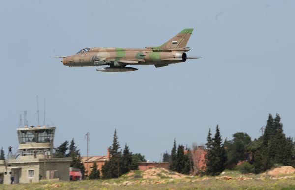 Las Fuerzas Aéreas de Siria reanudaron los vuelos desde el aeródromo Shairat - Sputnik Mundo