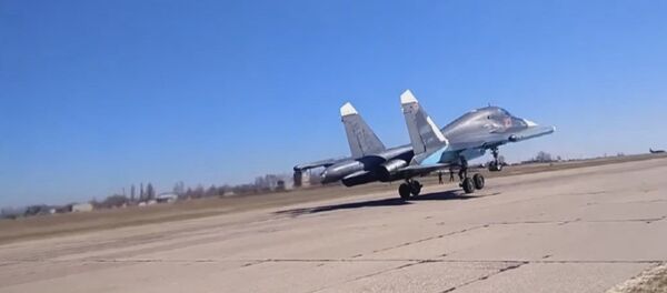 Así se preparan los cazas Su-34 para bombardear - Sputnik Mundo