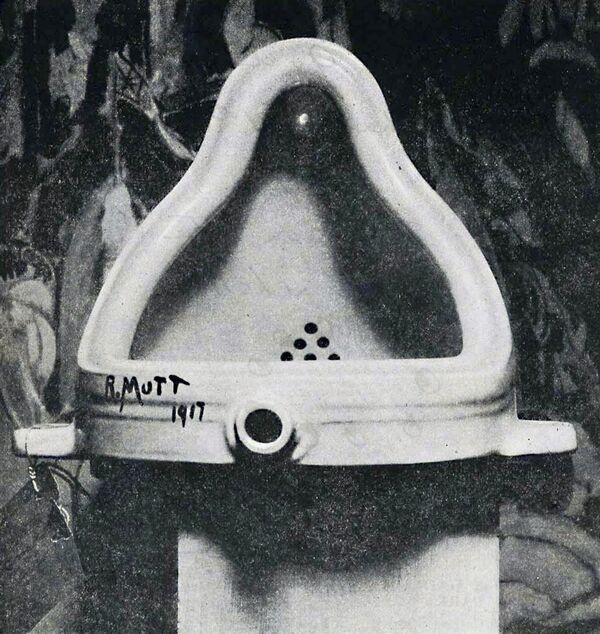 'Fuente', Marcel Duchamp - Sputnik Mundo