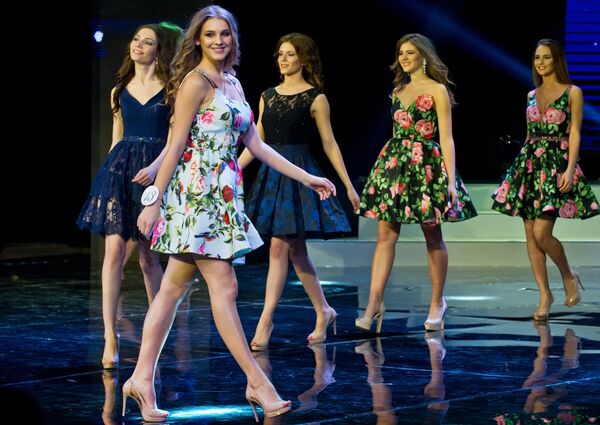 Participantes del concurso Miss República de Crimea 2017 Participantes del concurso Miss República de Crimea 2017 - Sputnik Mundo