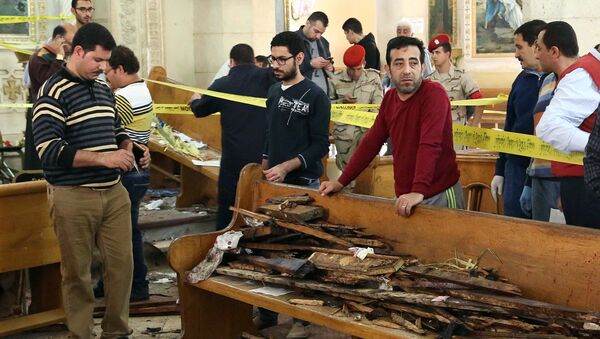 Consecuencias de la explosión en la iglesia copta de la ciudad egipcia de Tanta - Sputnik Mundo