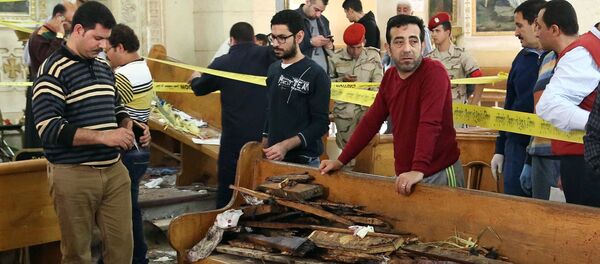 Consecuencias de la explosión en la iglesia copta de la ciudad egipcia de Tanta Consecuencias de la explosión en la iglesia copta de la ciudad egipcia de Tanta - Sputnik Mundo