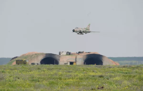 Así funciona la base aérea de Shairat tras el bombardeo de EEUU Así funciona la base aérea de Shairat tras el bombardeo de EEUU - Sputnik Mundo