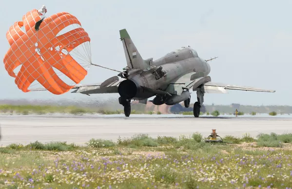 Así funciona la base aérea de Shairat tras el bombardeo de EEUU Así funciona la base aérea de Shairat tras el bombardeo de EEUU - Sputnik Mundo