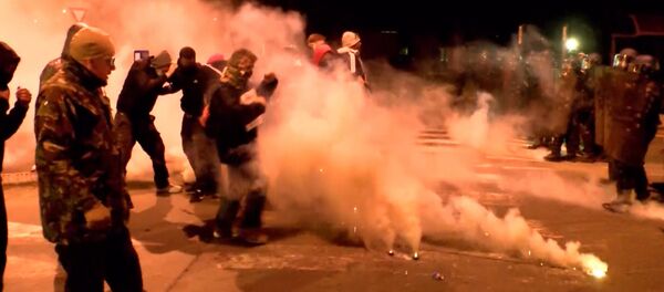 Violentos enfrentamientos en el oeste de Francia - Sputnik Mundo