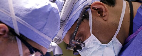 Cirugía de corazón (imagen referencial) - Sputnik Mundo