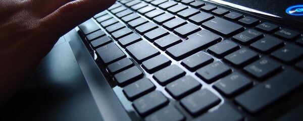 Ordenador (imagen referencial) - Sputnik Mundo