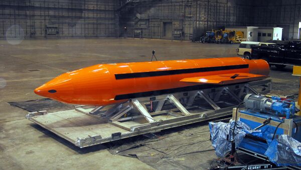 GBU-43/B Massive Ordnance Air Blast - Sputnik Mundo