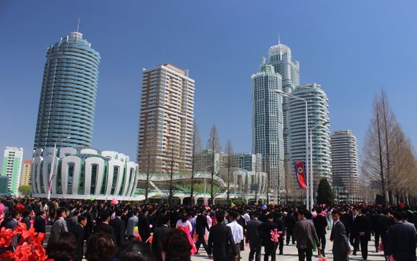 La ceremonia de la inauguración del distrito Ryomyong en Pyongyang La ceremonia de la inauguración del distrito Ryomyong en Pyongyang - Sputnik Mundo