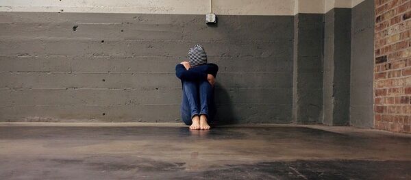 Un joven triste (archivo) - Sputnik Mundo