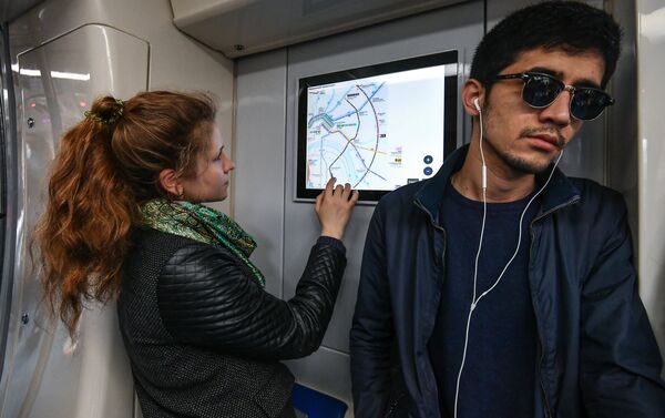 El nuevo tren del metro de Moscú, 14 de abril de 2017 - Sputnik Mundo