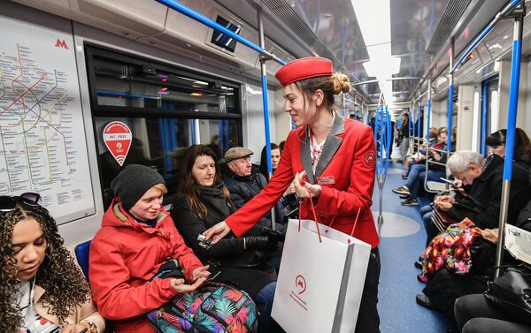 El nuevo tren del metro de Moscú, 14 de abril de 2017 - Sputnik Mundo