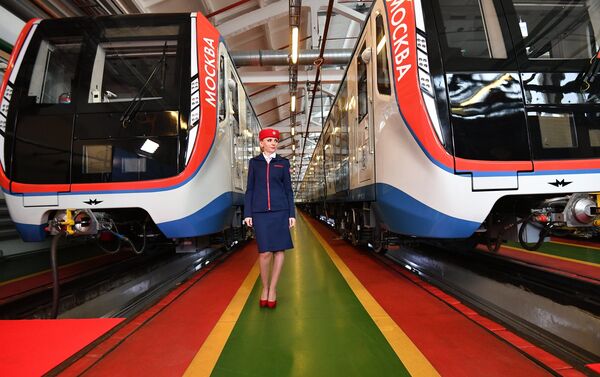 El nuevo tren del metro de Moscú, 14 de abril de 2017 - Sputnik Mundo