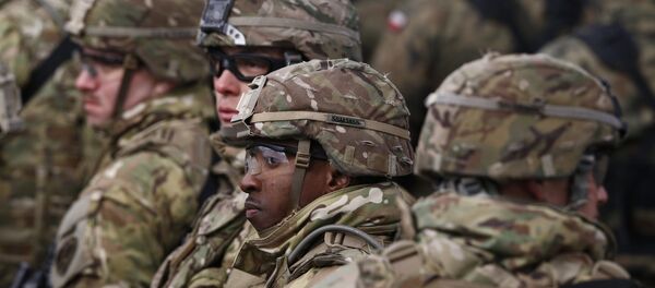 Soldados de la OTAN (archivo) - Sputnik Mundo