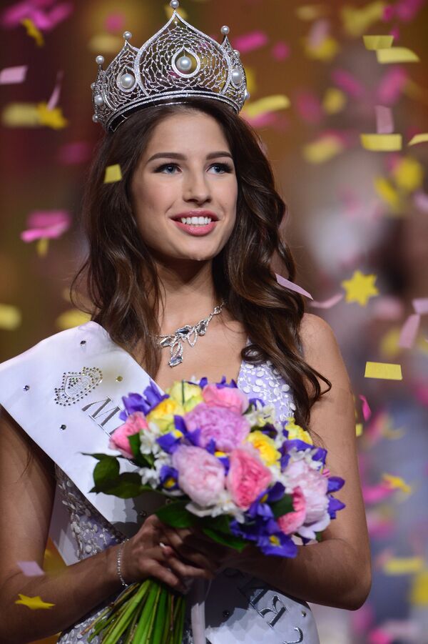 Yana Dobrovólskaya durante el concurso Miss Rusia 2016 Yana Dobrovólskaya durante el concurso Miss Rusia 2016 - Sputnik Mundo