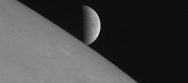 Europa, la luna de Júpiter Europa, la luna de Júpiter - Sputnik Mundo