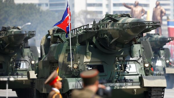 Desfile militar en Corea del Norte - Sputnik Mundo