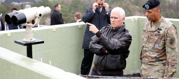 Mike Pence, vicepresidente de EEUU Mike Pence, vicepresidente de EEUU - Sputnik Mundo